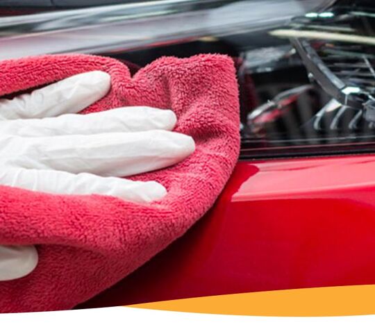 Nettoyer les moquettes et tapis d'une voiture en 5 étapes - Wash